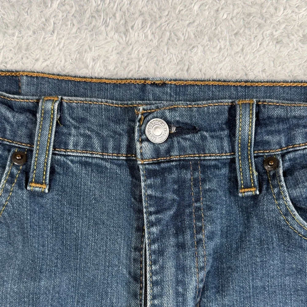 Levi's Slim Fit Jeans in Classic Blue